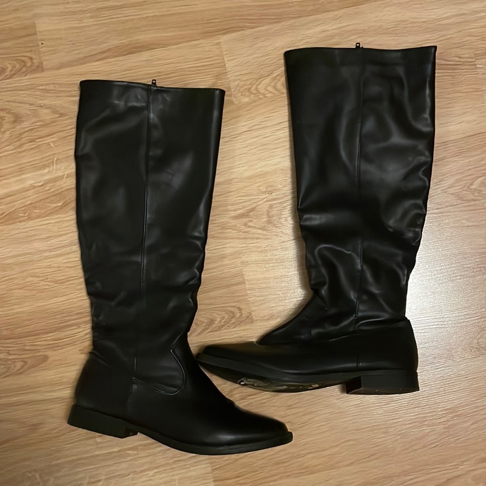 Black booties!